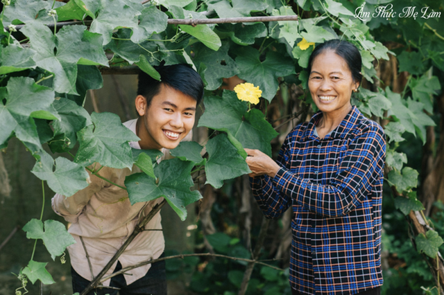 Vượt nhiều đối thủ, kênh Ẩm thực mẹ làm vinh dự trở thành đại diện Việt Nam tham dự sự kiện lớn nhất năm 2020 của Youtube - Ảnh 1. Vượt nhiều đối thủ, kênh Ẩm thực mẹ làm vinh dự trở thành đại diện Việt Nam tham dự sự kiện lớn nhất năm 2020 của Youtube - Ảnh 1.