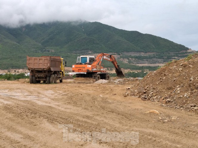 Xây chui cả khu đô thị sinh thái tại Nha Trang - Ảnh 11. Xây chui cả khu đô thị sinh thái tại Nha Trang - Ảnh 11.