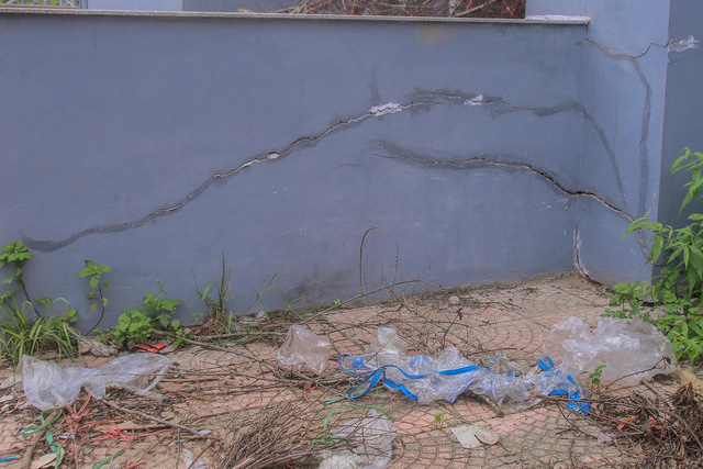 Khu chung cư tọa lạc vị trí đắc địa ở Hà Nội thành nơi tập kết rác  - Ảnh 12.  Khu chung cư tọa lạc vị trí đắc địa ở Hà Nội thành nơi tập kết rác  - Ảnh 12.