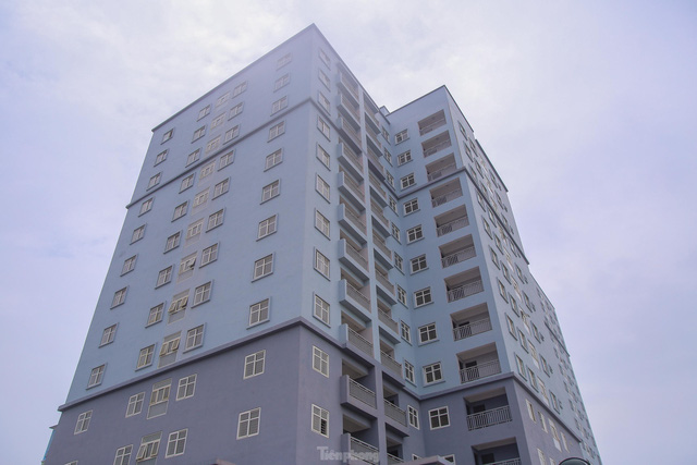 Khu chung cư tọa lạc vị trí đắc địa ở Hà Nội thành nơi tập kết rác  - Ảnh 15.  Khu chung cư tọa lạc vị trí đắc địa ở Hà Nội thành nơi tập kết rác  - Ảnh 15.