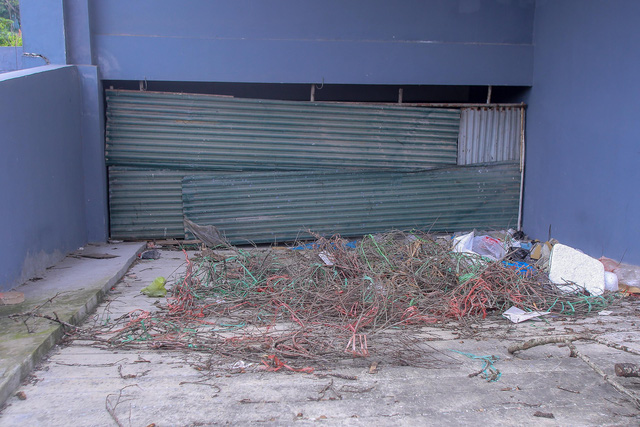 Khu chung cư tọa lạc vị trí đắc địa ở Hà Nội thành nơi tập kết rác  - Ảnh 9.  Khu chung cư tọa lạc vị trí đắc địa ở Hà Nội thành nơi tập kết rác  - Ảnh 9.