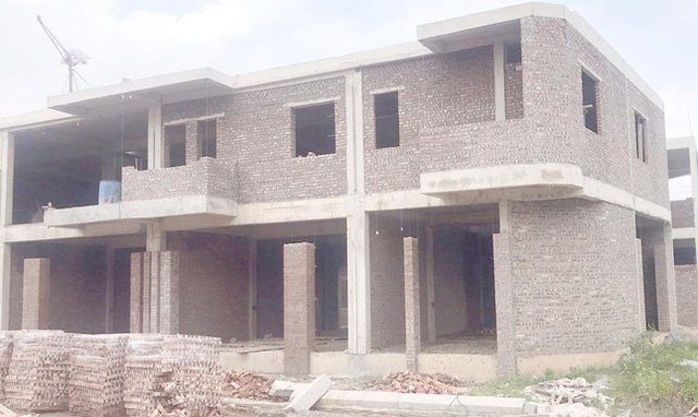  Hàng chục căn nhà phố, shophouse không phép mọc trong dự án TTCP vừa chỉ loạt sai phạm  - Ảnh 3.