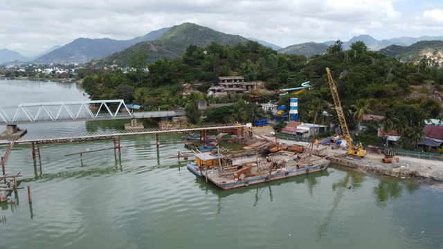 Gỡ vướng cho dự án hạ tầng Nam Sông Cái - Nha Trang - Ảnh 1. Gỡ vướng cho dự án hạ tầng Nam Sông Cái - Nha Trang - Ảnh 1.