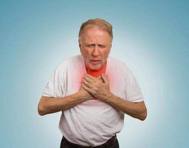 Cổ họng là còi báo động của phổi, ung thư phổi xuất hiện, cổ họng sẽ đưa ra 3 cảnh báo, nếu bạn gặp cả 3 thì 80% bị bệnh rồi - Ảnh 3.