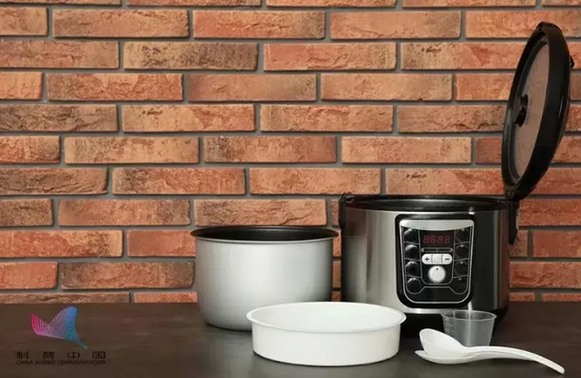 Những sai lầm nghiêm trọng mà nhà nào cũng mắc khiến nồi cơm điện vừa nhanh hỏng lại còn dễ gây bệnh ung thư: Bỏ ngay nếu không muốn tử thần ghé thăm - Ảnh 2. Những sai lầm nghiêm trọng mà nhà nào cũng mắc khiến nồi cơm điện vừa nhanh hỏng lại còn dễ gây bệnh ung thư: Bỏ ngay nếu không muốn tử thần ghé thăm - Ảnh 2.